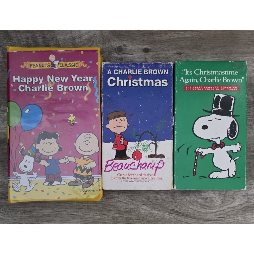 Peanuts Charlie Brown Christmas & New Year VHS Lot Snoopy Holiday 3 Tape Set